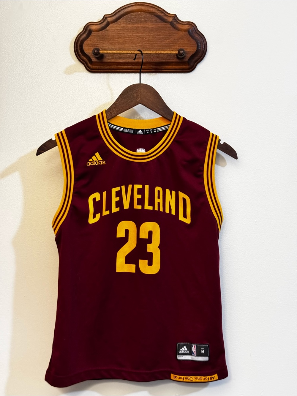 Adidas Cleveland Cavaliers LeBron #23 Maroon Basketball Jersey